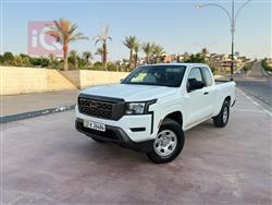 نيسان فرونتر